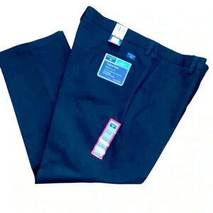 Dockers Original Khaki No Wrinkles Permanent Crease Flat Front NWT Size 40/29